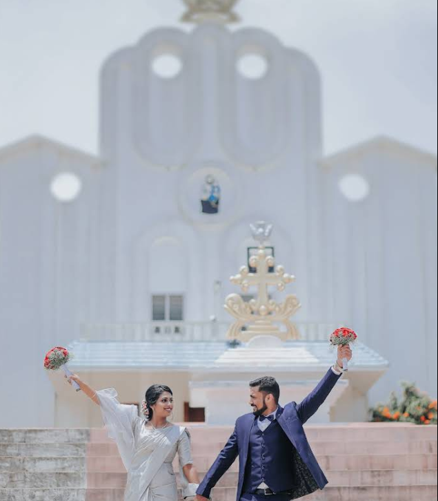 To light wedding studio